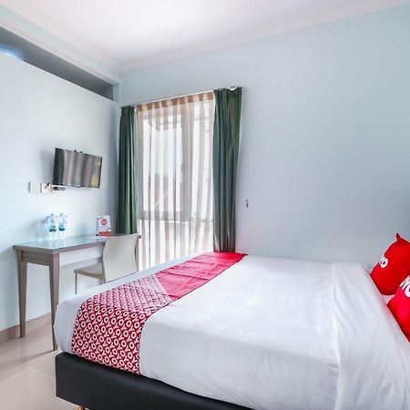 OYO 1551 Studento Guest House Tangerang Esterno foto