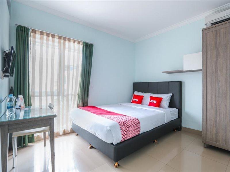 OYO 1551 Studento Guest House Tangerang Esterno foto